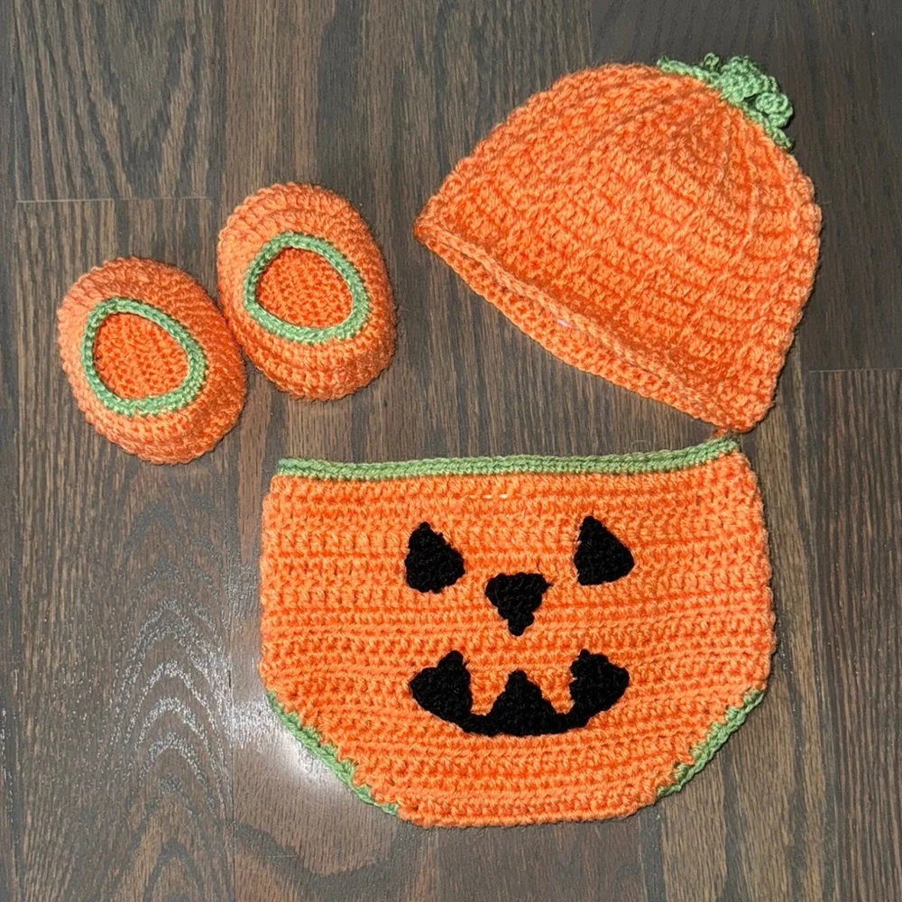 So ‘Dorable Hand Crocheted Pumpkin Baby Costume 3 pcs Set | 0-3M